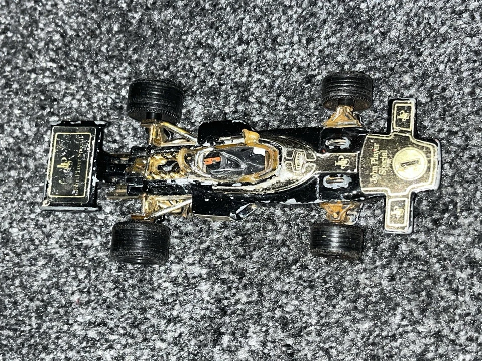 Coche de juguete de carreras Corgi John Player Special F1 1:36 modelo vintage Ford negro #210 Foto 2 de 3
