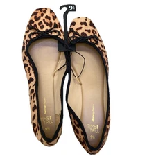 Time And True Memory Foam Women's Leopard Pattern Shoes With Bow size 9.5 Flats