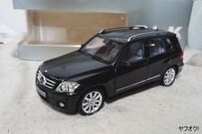 Mercedes Benz GLK Class 1 18 diecast car Mini Champs black has some issues