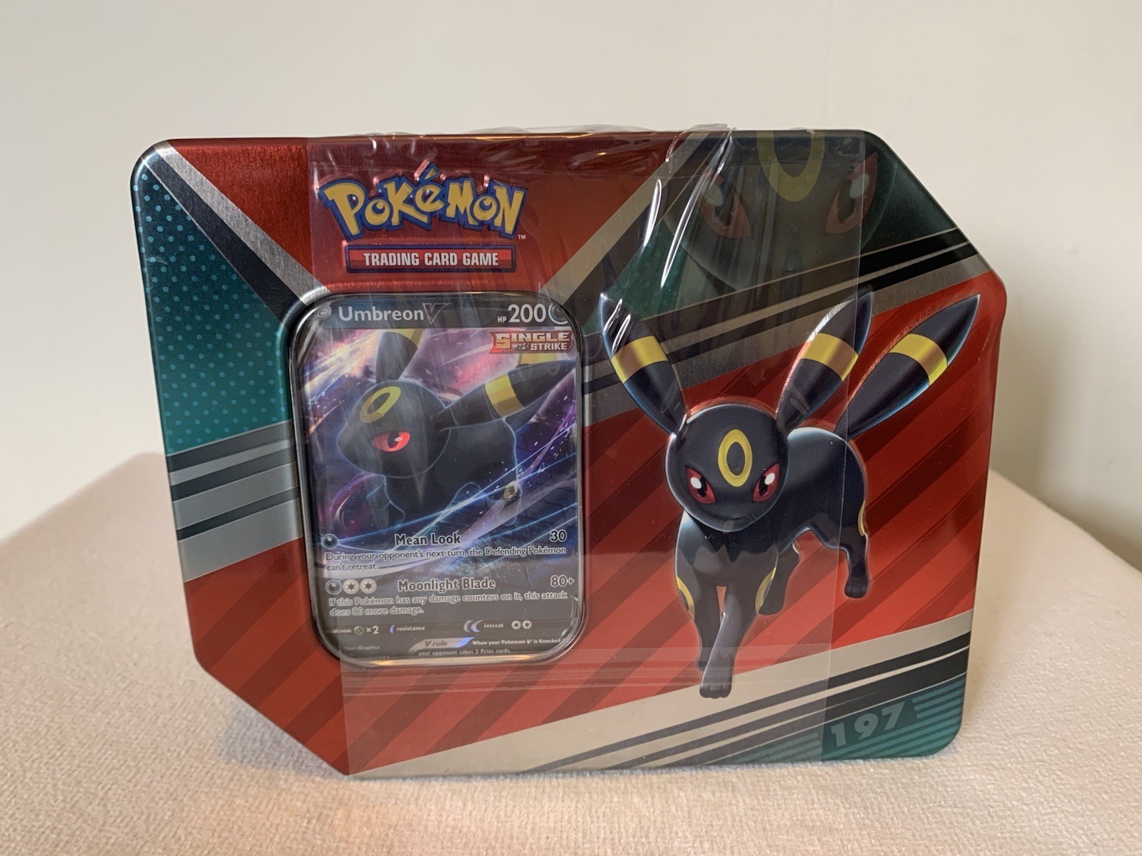 Pokemon TCG V Heroes Tin Umbreon V Promo New Factory Sealed Nintendo 2022