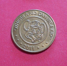 Chuck E Cheese collectors token 2011 coin Birthday Party medallion Arcade Games