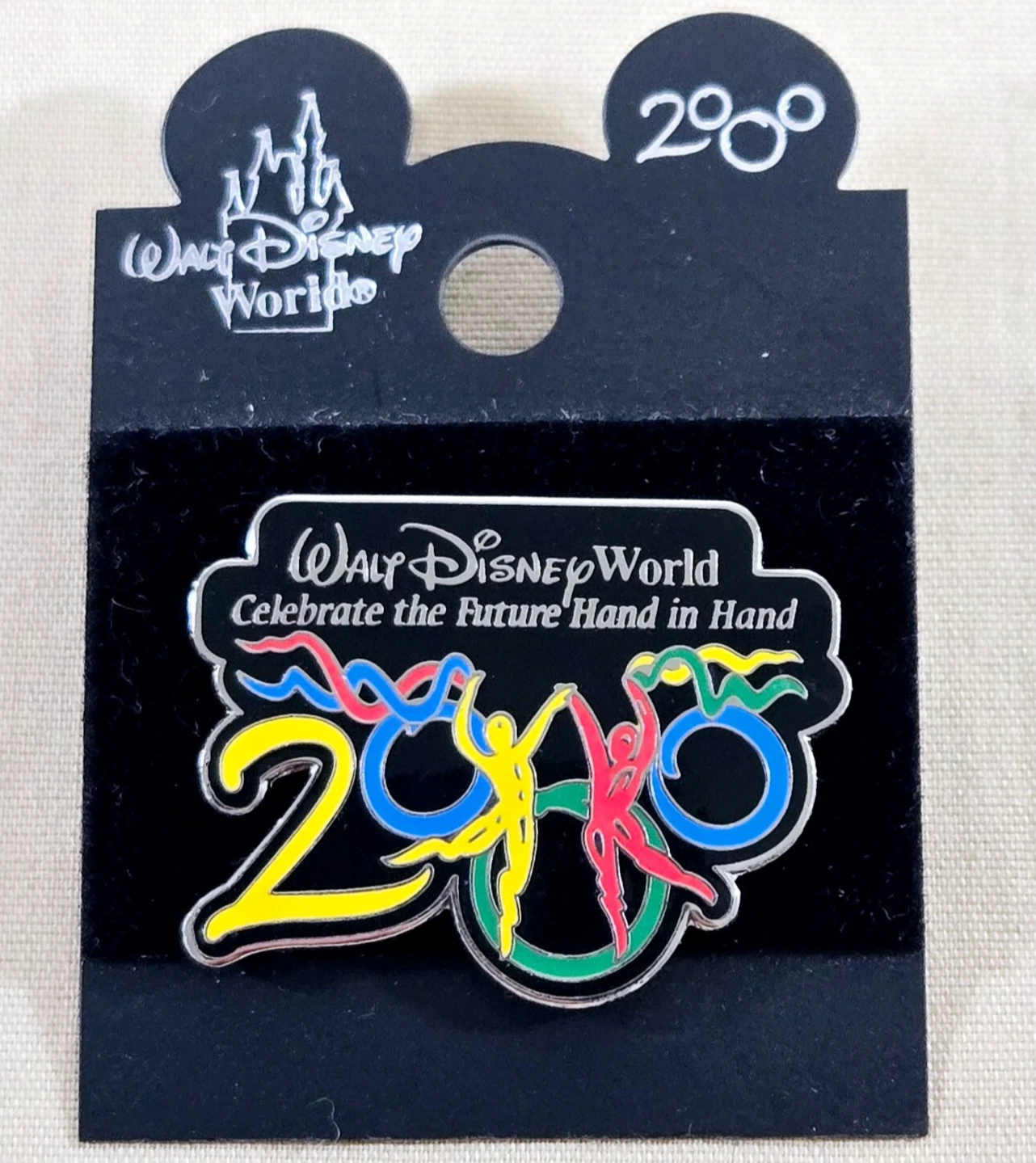 Walt Disney World Pin Celebrate the Future Hand in Hand 2000 WDW Pin, NEW
