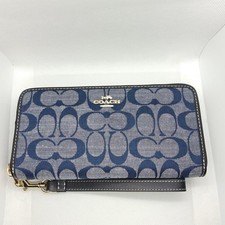Coach CH369 Chambray Signature Zip-Around Long Wallet Denim Multi