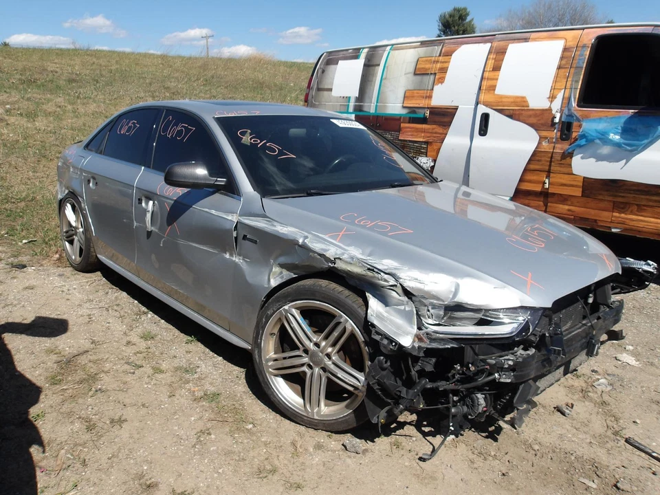 Motor de arranque usado se adapta a: Audi s4 3.0 2013 grado A Foto 4 de 4