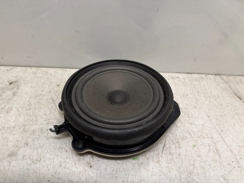 Audi A4 B7 Lautsprecher vorne rechts  8E0035411