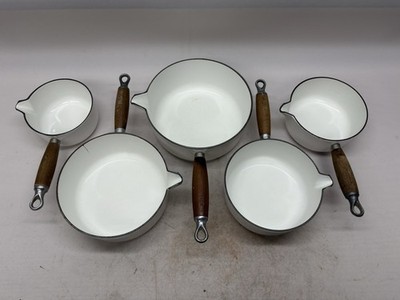 Le Creuset 5-teiliges Topfset 22,20,18,16,14 Gusseisen weiß ohne Deckel