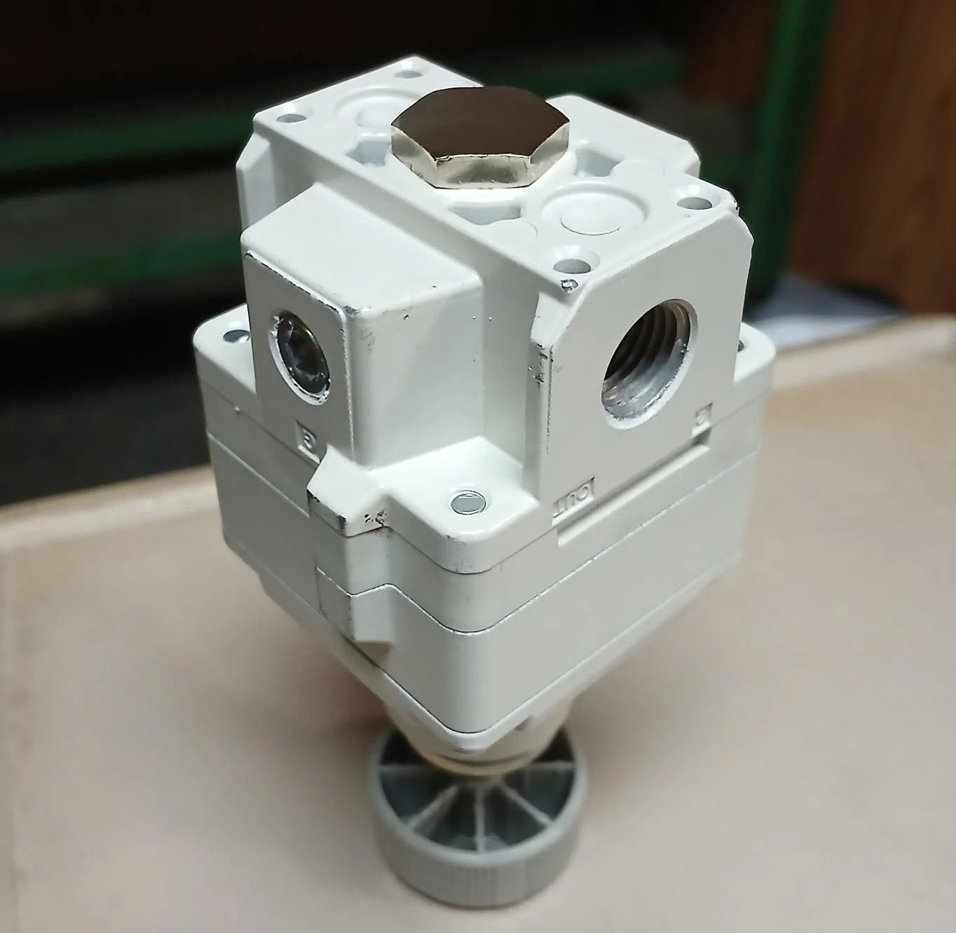 SMC IR2020-N02 Precision pressure regulator