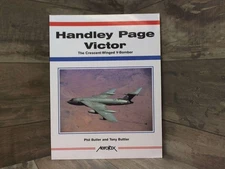 HANDLEY PAGE VICTOR  by Butler, Phil Midland Publications Ltd
