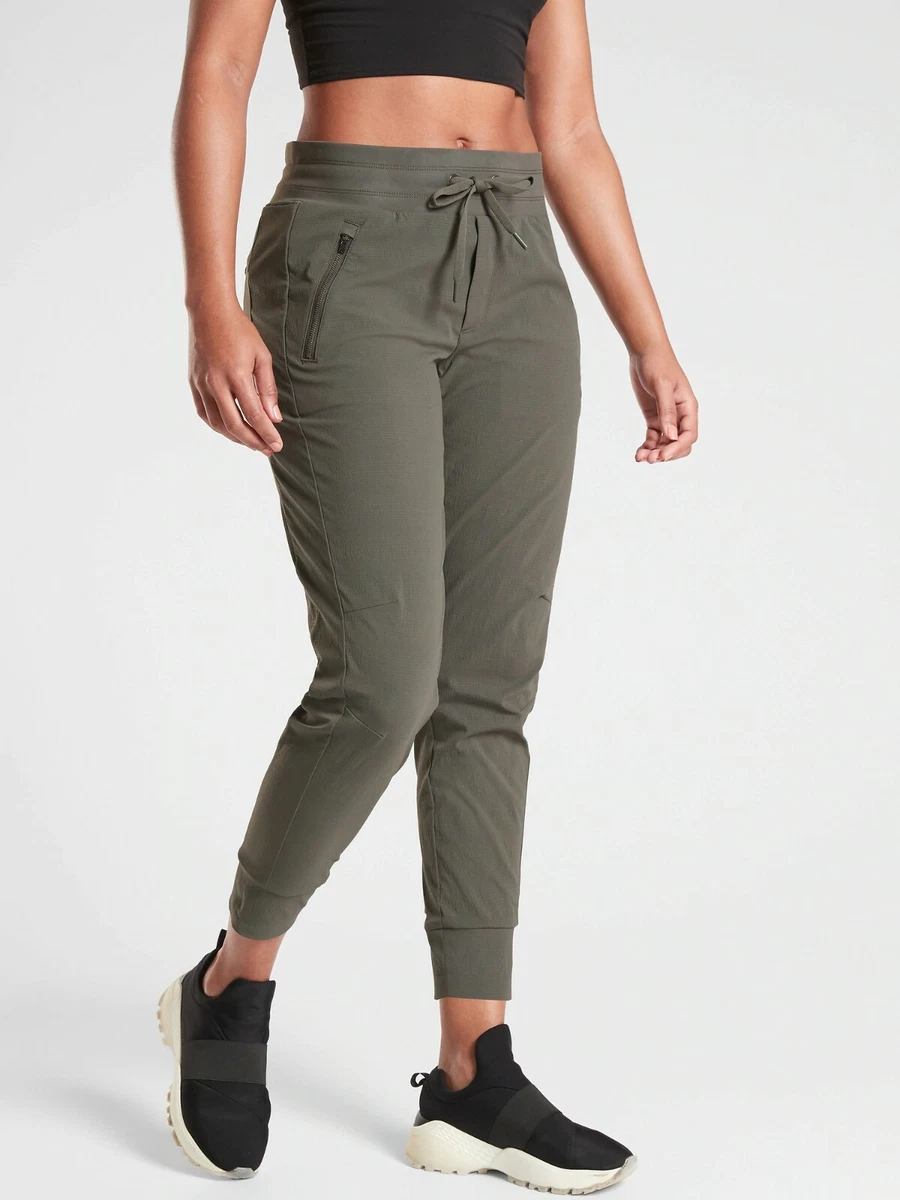 EUC Athleta Trekkie North Jogger Mountain Olive SIZE 6 405726 W0107