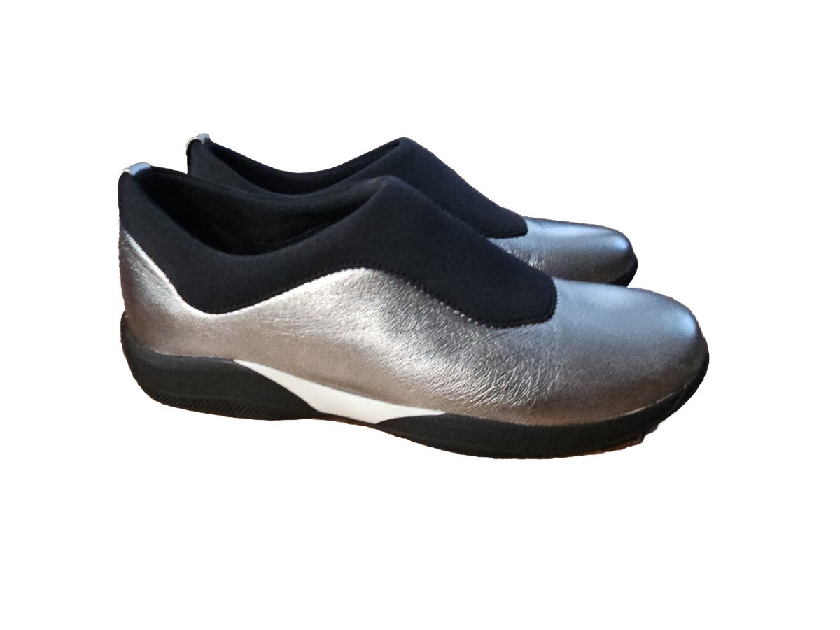 PRADA(プラダ)CALZATURE DONNA Prada Calzature Donna Women's Leather Sneaker Walking Shoes