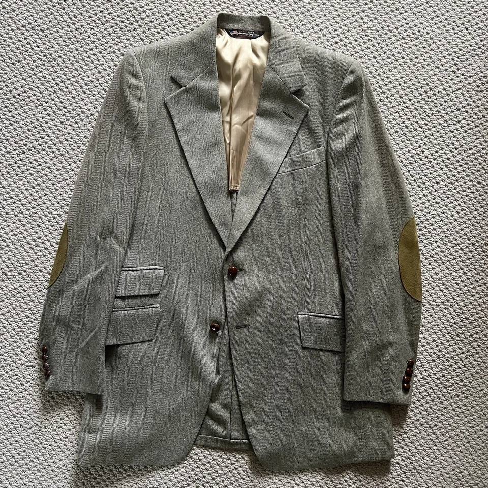Vintage 70s 80s Custom Grey Herringbone 2-Piece Wool Suit 44L 36x30 - Image 2 of 4