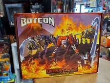 52toys Megabox Beastbox 2023 Botcon Dinoforce Cauldron Of Fire + Comic + Cube
