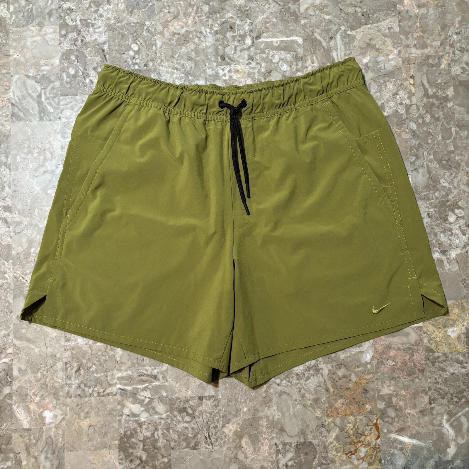 Nike Woven Shorts Mens M Green 5” Versatile Unlined Dri Fit Unlimited DV9336