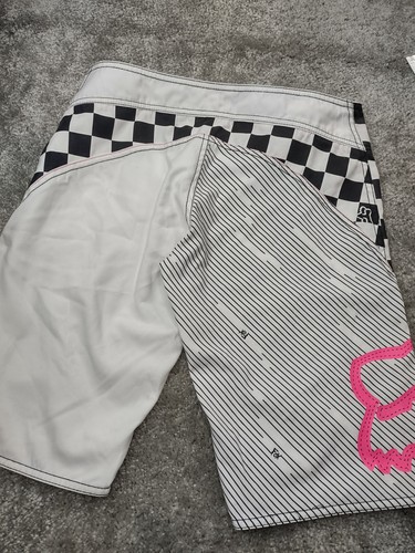 Fox Women’s Swim Trunks Board Shorts White Pink Black Size 1 - Picture 6 of 10