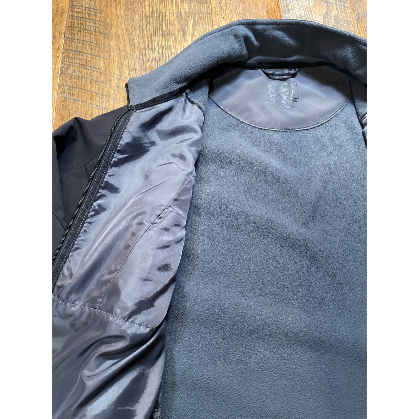 Destinations Budweiser Softshell Jacket Mens Larg… - image 4