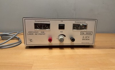 Elektro-Automatik EA-3033 Labornetzgerät  Spannungsversorgung 0-20V -  20/30A