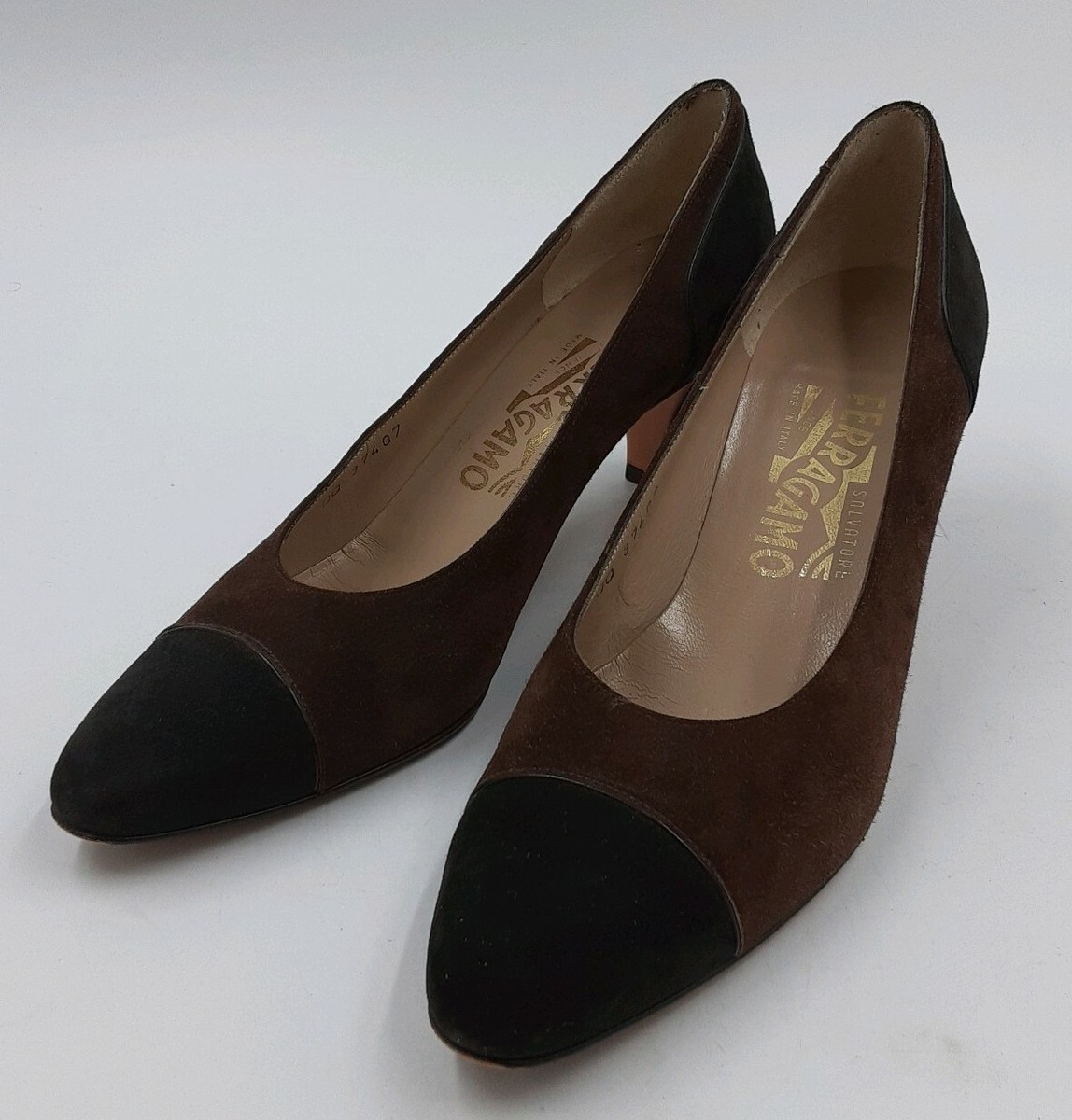 Salvatore‎ Ferragamo Brown Woman Authentic Used Size 80 Suede m_699947e06c0504aabf86b4d0.jpeg main image 2