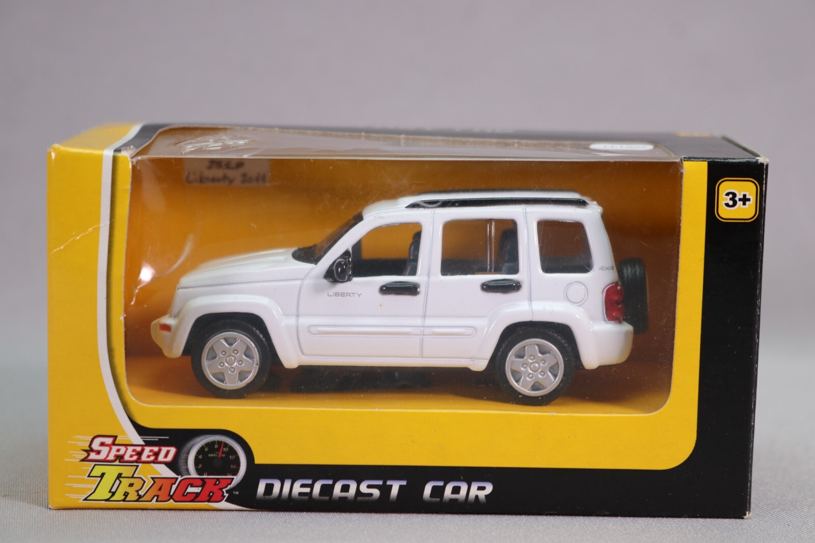 LL1927 SPEED TRACK TY19240 1/43 143 Voiture Jeep Liberty 2011 blanc eBay