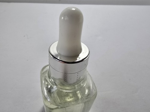 City Color Tea Tree Primer Oil - Picture 3 of 3