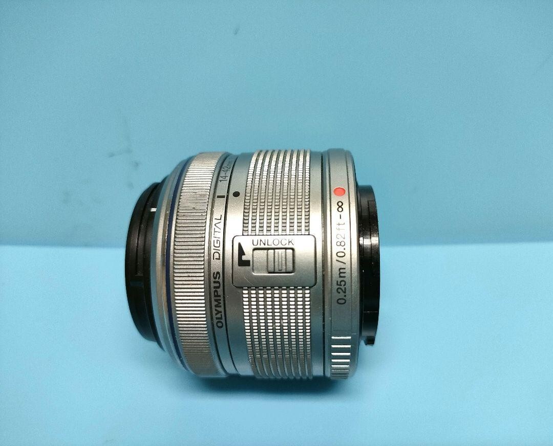 OLYMPUS M.Zuiko 14-42mm F3.5-5.6 II R MSC Zoom Lens Silver