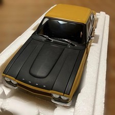 MINICHAMPS Ford Capri 2600RS 1970 Yellow Black 1 18 Diecast