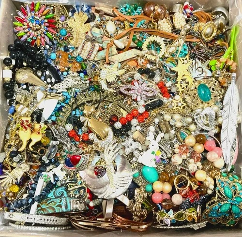 Jewelry Lot Over 3 Pounds Junk & Good Vintage & Mod Costume & More Tangled Mix