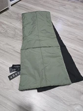 Nuage One Size Reversible Pull Through Puffer Scarf Black Green