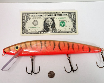 Large 10'' Fishing Lure Musky Crank Bait Troll Plug Wobble Lake Erie Orange Gold