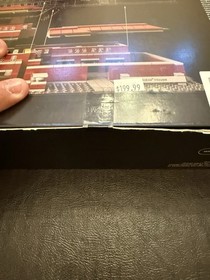 BRAND NEW IN BOX LEGO Robie House 21010; Read Description