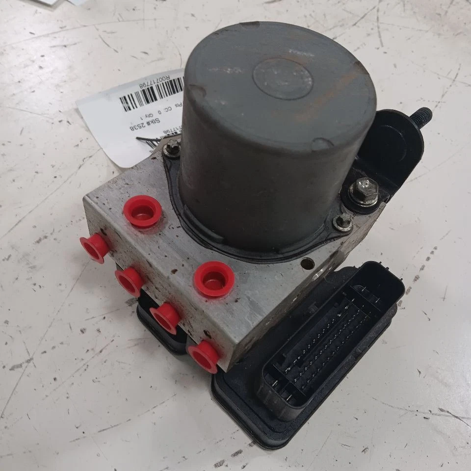 Actuador de bomba de pieza de freno antibloqueo para Toyota Corolla 19-23 Foto 2 de 4