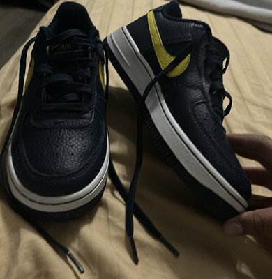 Nike Air Force 1 Navy Yellow White Low Top Boys Sneakers Leather Comfort