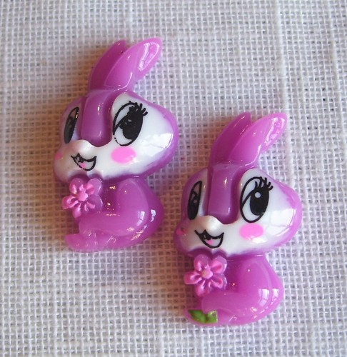 R23 / LOT de 2 EMBELLISSEMENTS en résine - LAPIN FLEUR PÂQUES - 15 X 30 mm - Afbeelding 6 van 6