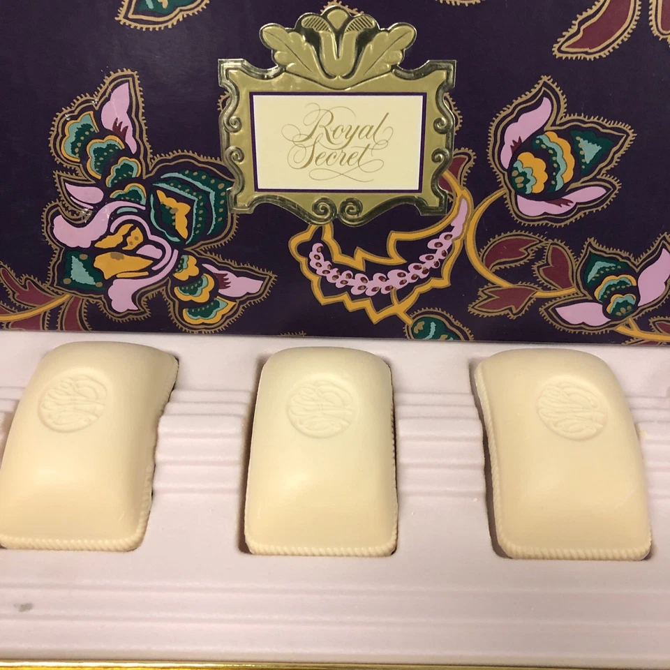 vintage 2 x Royal Secret Soap gift 3 Piece Sets sets Unique Boxes RARE Fragrant Foto 3 de 4