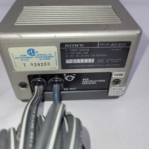 Adaptador de alimentación de CA Sony AC-220 equipo electrónico vintage de Japón - Imagen 2 de 2