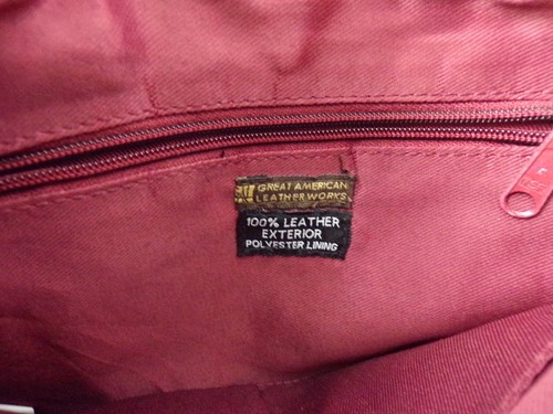 GREAT AMERICAN LEATHER WORKS Genuine Leather Pebbled Crossbody Purse Burgundy - Picture 6 of 7