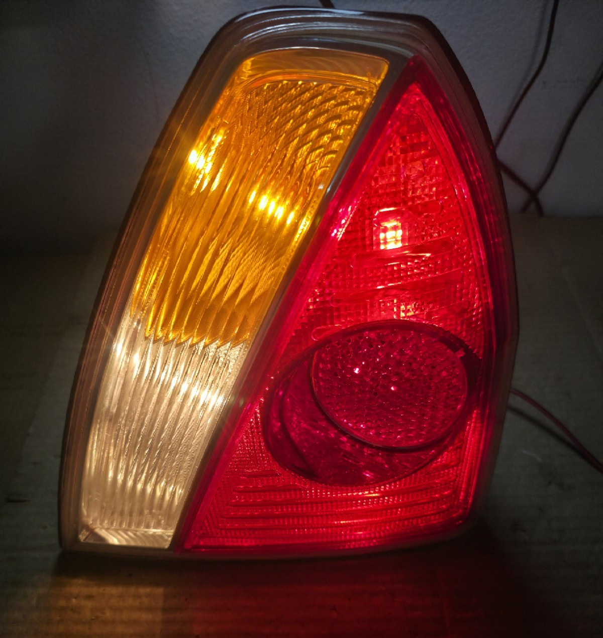 03-08 Maserati Quattroporte Right Tail Light OEM 190848 191102 Tested