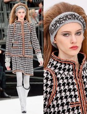 CHANEL 17A TWEED CC LOGO ZIP FRONT JACKET BLAZER FR40 US8