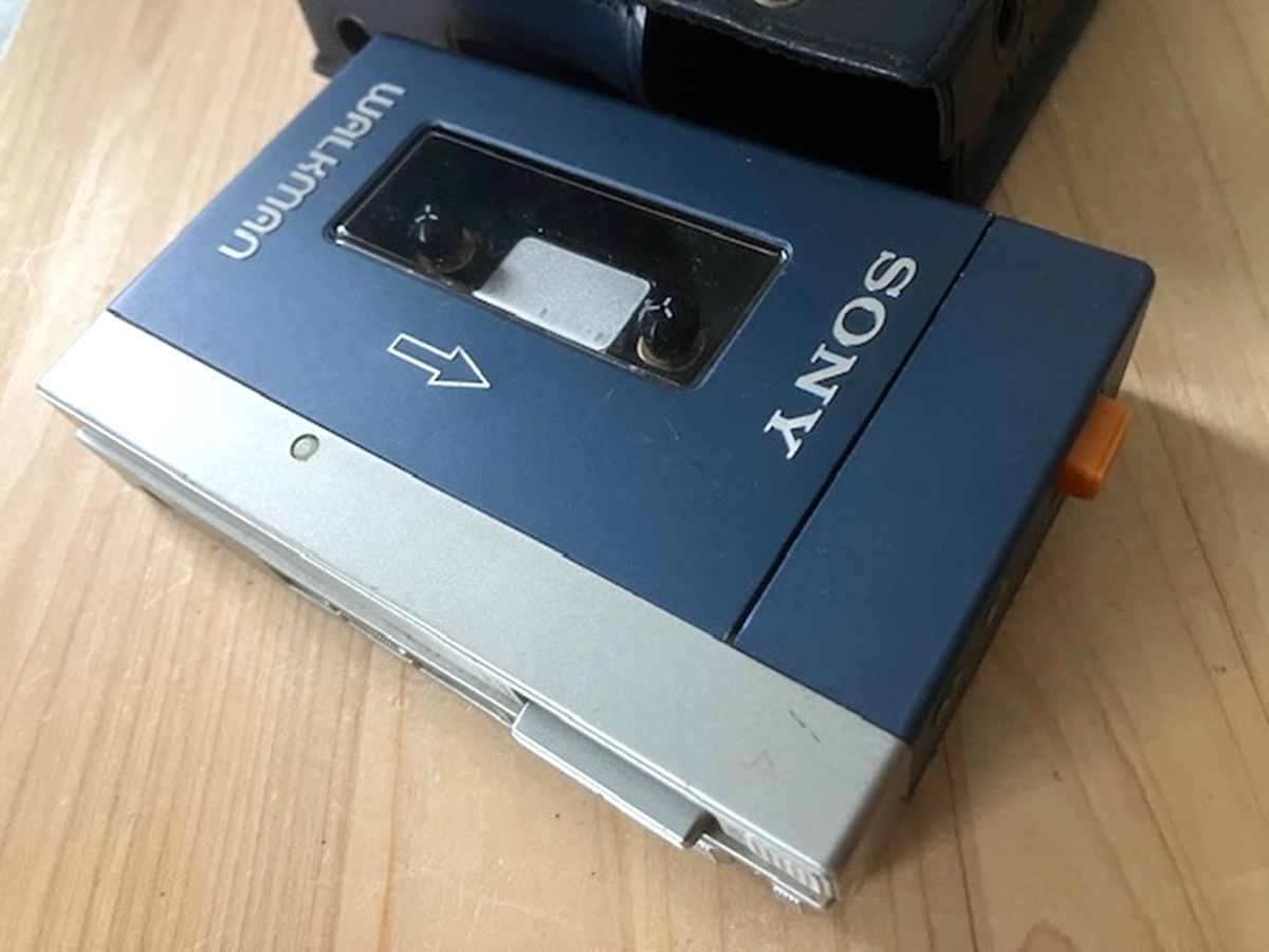 SONY Walkman TPS-L2 Cassette Player Stereo 1st Generation Vintage