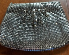 Vintage Silver Metal Mesh Evening Clutch Purs...