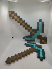 Minecraft 2-in-1 Diamond Sword And Pickaxe Cosplay Toy And Pickaxe