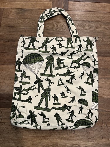 U.S. Army Toy Soldiers All Over Prints Large Unisex Canvas Tote Bag - Picture 2 of 5