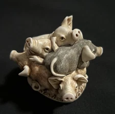 HARMONY KINGDOM Truffle Scuffle Pig Hog Pile Trinket Box 2002