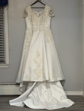 Vintage Y2K Lace Beaded Ivory Wedding Dress A-Line Midi Train Size 22
