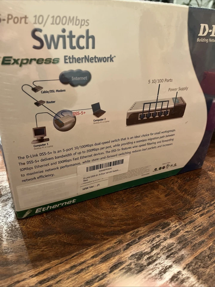 D-LINK DSS-5+ 5 PORT 10/100MBPS ETHERNET NETWORK SWITCH ULBT-26 - Image 2 of 2