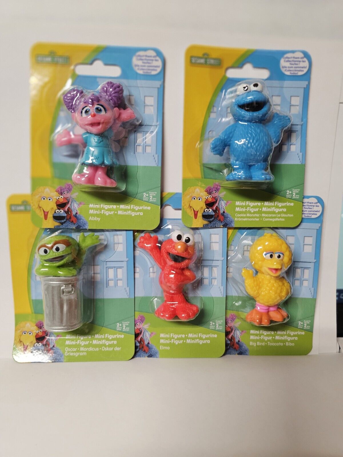 New! Set of 5 Sesame Street Mini Figurines Elmo, Big Bird, Oscar, Cookie Monster