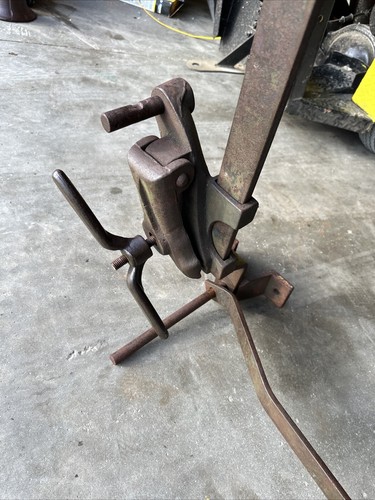 Early Sliding Bar Clamp Blacksmith Post Stump Vise JAWS 58lbs ( Taa7 - Picture 3 of 15