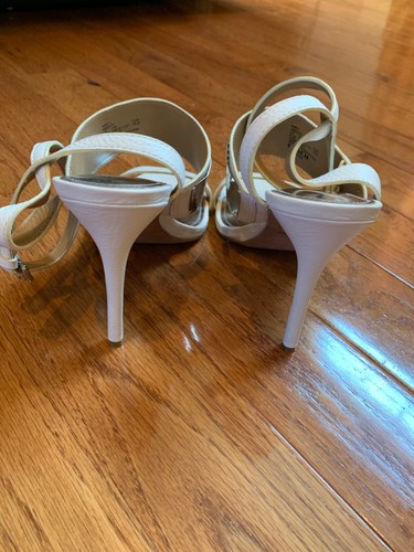 NWOB Coach White/Silver Leather Heel Sandals sz 8.5 - Bild 4 von 5