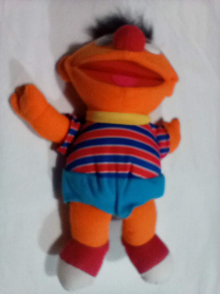 Muñeco de peluche Tyco Tickle Me ERNIE 12" Plaza Sésamo 1996 no funciona  Foto 2 de 4