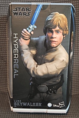 Hasbro Star Wars The Black Series Hyperreal 8'' Action Figure Luke Skywalker
