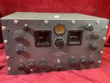 Vintage HAMMARLUND SUPER-PRO 200 Ham Radio Receiver Black Wrinkle Finish Clean!